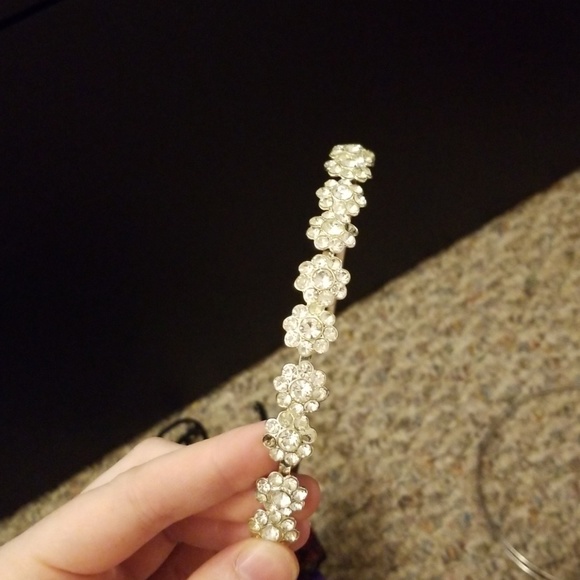 Headbands - Picture 4 of 7